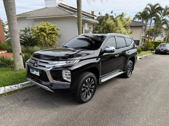 MITSUBISHI PAJERO SPORT 2.4 16V MIVEC TURBO DIESEL HPE-S AWD AUTOMÁTICO